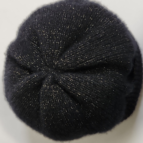 Women's Black Metallic Ribbed Cashmere-Blend Soft Feel Good Fabric Beanie - Picture 4 of 10